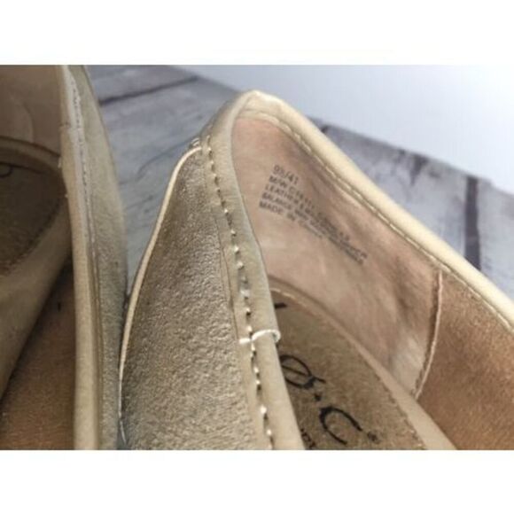 b.o.c. Born Flats Womens 9,5 M Ballet Tan Golden Casual Slip On Shoes Cap Toe - Picture 6 of 12